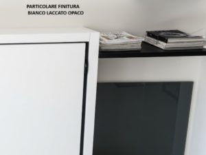 Dream – particolare della finitura in laccato opaco bianco
